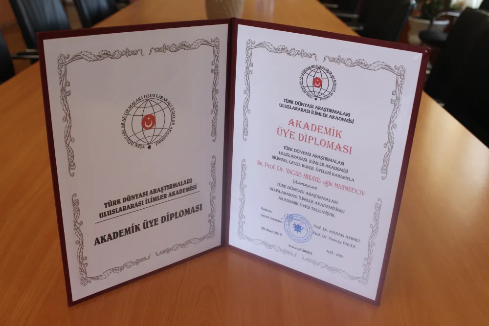 Yaqub Mahmudov Beynəlxalq Türk Akademiyasının həqiqi üzvü seçildi