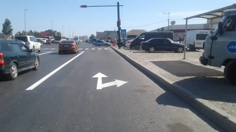 Bakıda 64 küçə və prospektdə yol nişanlanma xətləri - YENİLƏNİB - FOTO