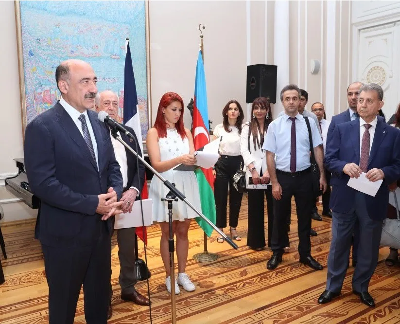 Fransa-Azərbaycan arxeoloji qazıntılarının 10 illiyinə həsr olunan - SƏRGİ AÇILIB - FOTO