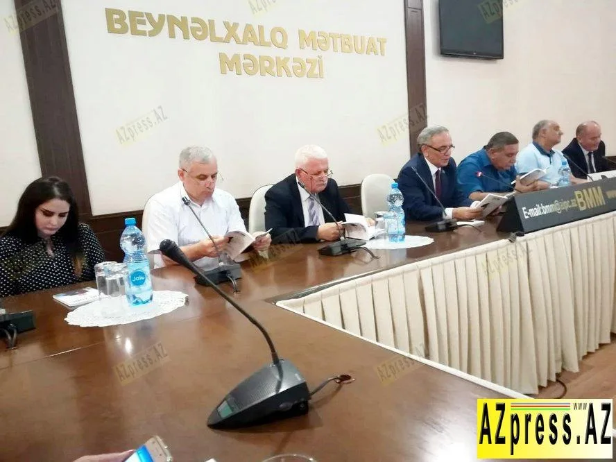 Mərhum jurnalistə həsr olunmuş kitabın təqdimatı keçirildi