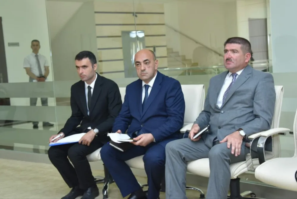 Azad Rəhimov vətəndaşlarla görüşüb