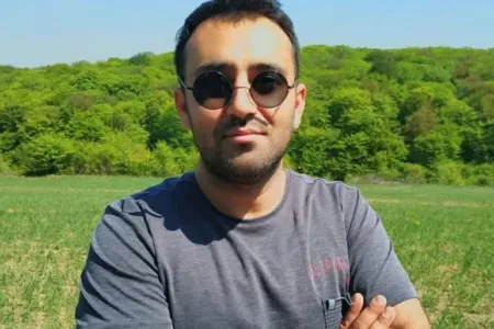 Gənc yazarın cənazəsi yola salındı