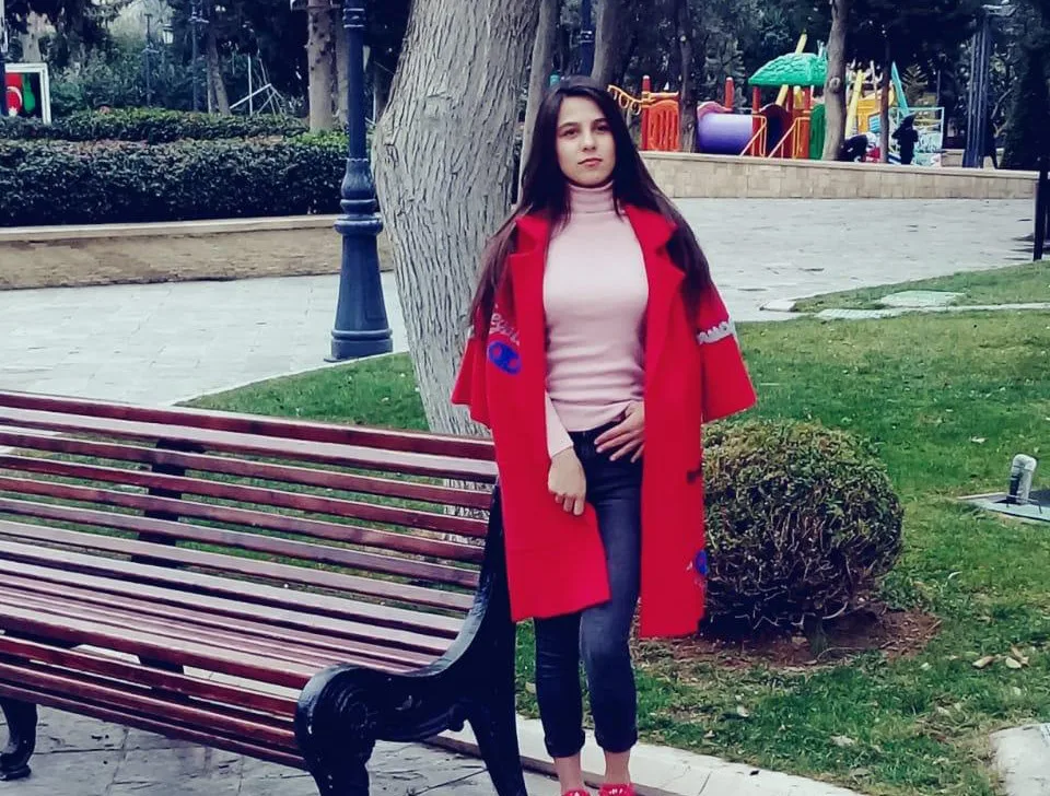 Abşeronda 18 yaşlı qız itkin düşüb