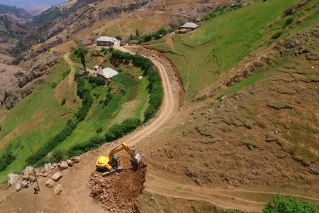 Lerik--Zərdəbərə avtomobil yolu yenidən qurulur - FOTOLAR