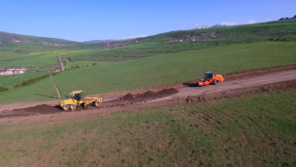 Lerik--Zərdəbərə avtomobil yolu yenidən qurulur - FOTOLAR