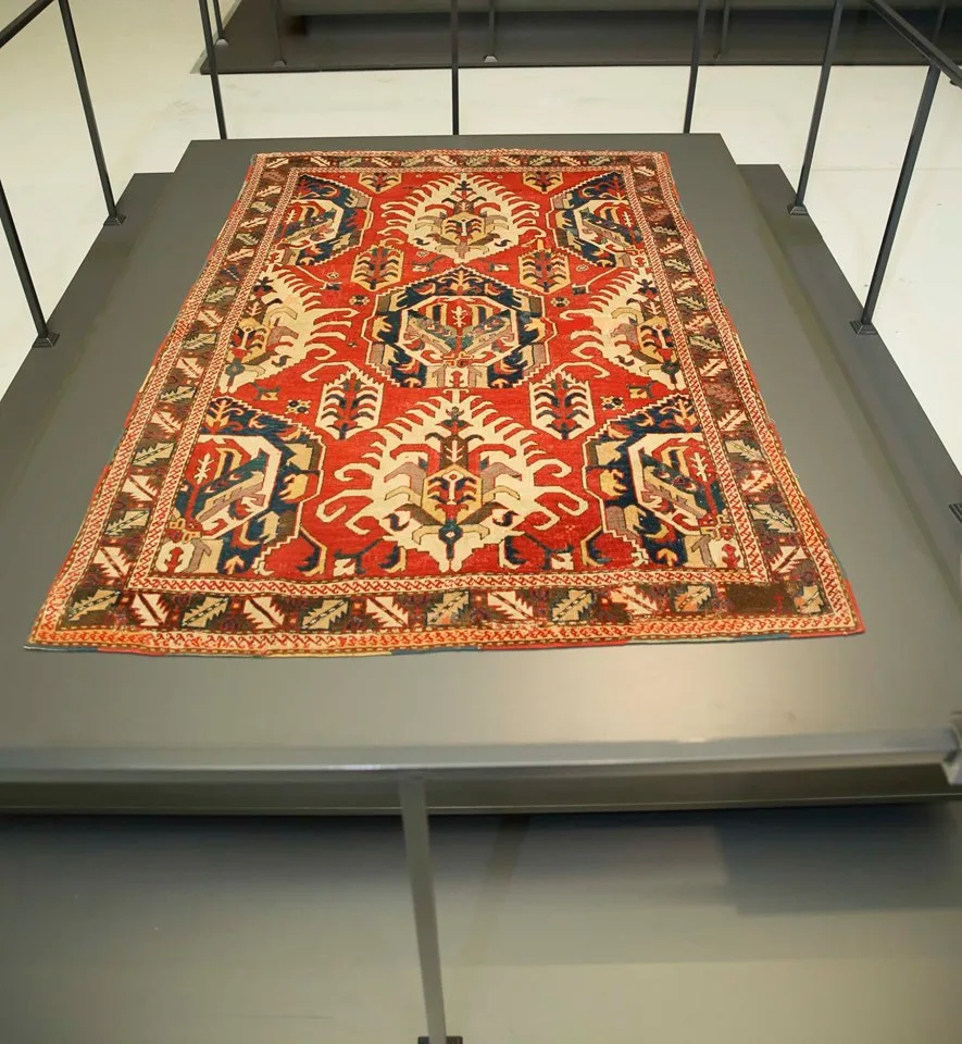 Ermənilər Luvrdakı xalçalarımızı mənimsəməyə çalışır - SOS