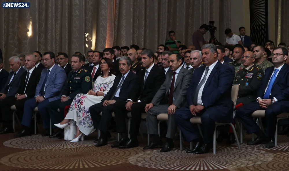 Əli Həsənov: "Heydər Əliyev milli dövlətçiliyimizin xilaskarıdır"