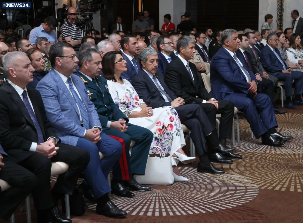 Əli Həsənov: "Heydər Əliyev milli dövlətçiliyimizin xilaskarıdır"
