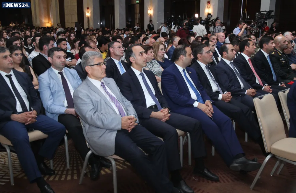Əli Həsənov: "Heydər Əliyev milli dövlətçiliyimizin xilaskarıdır"