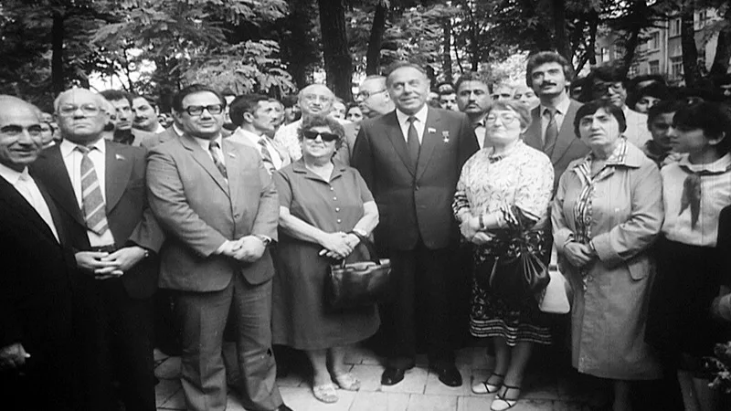 “Heydər Əliyev: dəyərlərimizin xilaskarı” sənədli filmi təqdim olundu