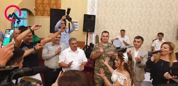 Aprel döyüşlərində şəhid olanların qohumları bir-birilə evləndi - Zakir Həsənov qiymətli hədiyyə göndərdi - FOTOLAR