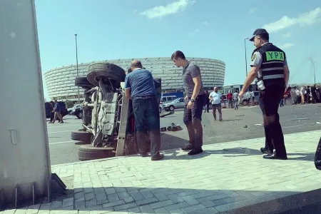 Heydər Əliyev prospektində ağır qəza - Tıxac yarandı
