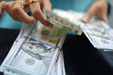 Bakıda qadın 3 kişini aldatdı - – CİNAYƏT İŞİ AÇILDI