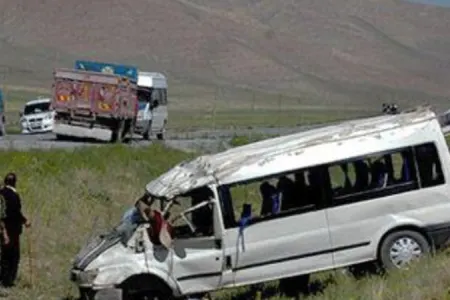 Şəkidə daha bir qorxunc hadisə- - mikroavtobus QƏZAYA DÜŞDÜ