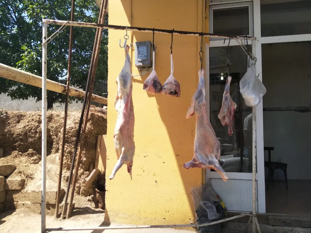 Rayonlarda qanunsuz heyvan kəsimi ilə bağlı - REYDLƏR KEÇİRİLİB