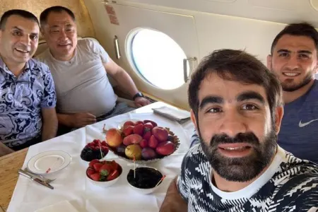 Rafael Ağayev və Hacı Əliyev prezidentin şəxsi təyyarəsində - FOTO