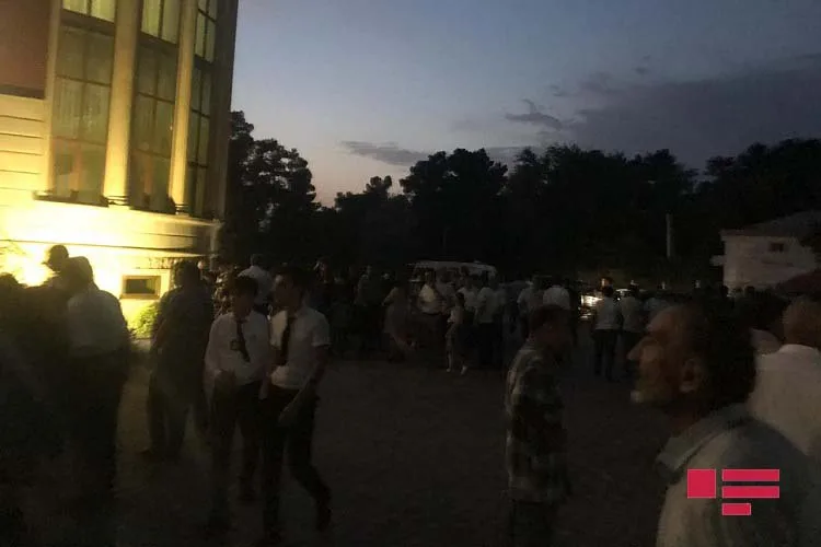 Şirvanda toyda kütləvi zəhərlənmə ilə əlaqədar - kriminalist ekspertlər cəlb olunub - FOTOLAR