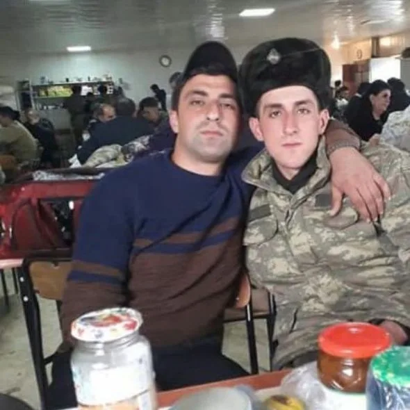 Ailəsi sevdiyi qıza elçi getmədiyi üçün özünü öldürdü - Mahirin intiharının təfərrüatı