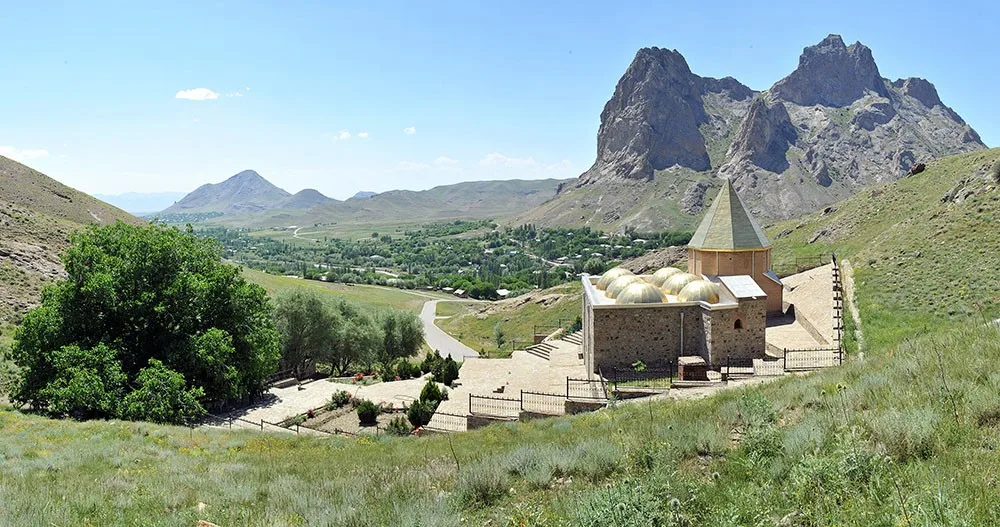 Naxçıvanda turist olsaq - hansı məkanlara üz tutaq?