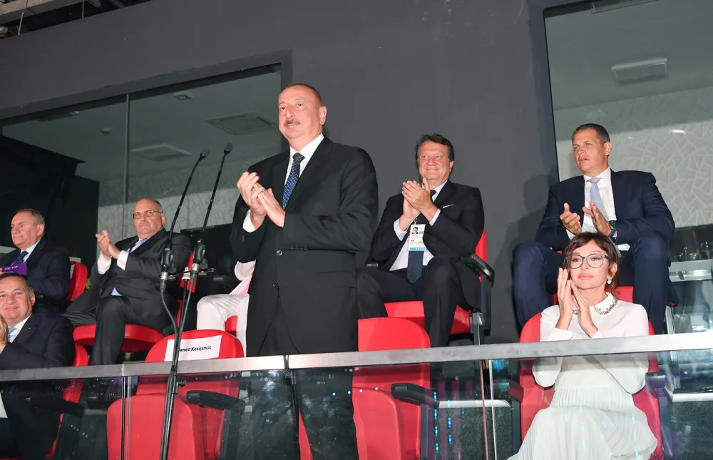 İlham Əliyev XV Avropa Gənclər Yay Olimpiya Festivalının təntənəli - AÇILIŞ MƏRASİMİNDƏ - FOTOLAR