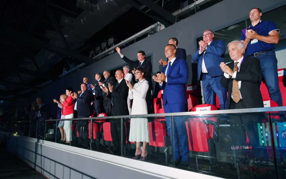 İlham Əliyev XV Avropa Gənclər Yay Olimpiya Festivalının təntənəli - AÇILIŞ MƏRASİMİNDƏ - FOTOLAR