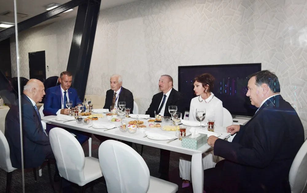 İlham Əliyev XV Avropa Gənclər Yay Olimpiya Festivalının təntənəli - AÇILIŞ MƏRASİMİNDƏ - FOTOLAR