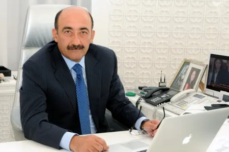 Əbülfəs Qarayev Milli Mətbuat Günü münasibətilə jurnalistləri - TƏBRİK ETDİ