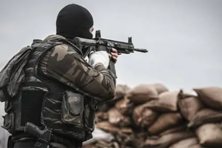Türkiyə hücuma hazırlaşan 8 terrorçunu zərərsizləşdirdi