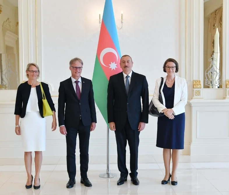Prezident Almaniyanın yeni səfirinin etimadnaməsini qəbul etdi - FOTO- YENİLƏNDİ