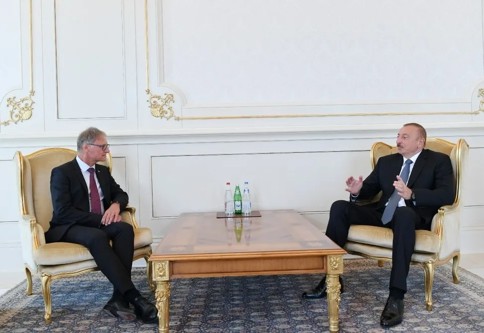 Prezident Almaniyanın yeni səfirinin etimadnaməsini qəbul etdi - FOTO- YENİLƏNDİ