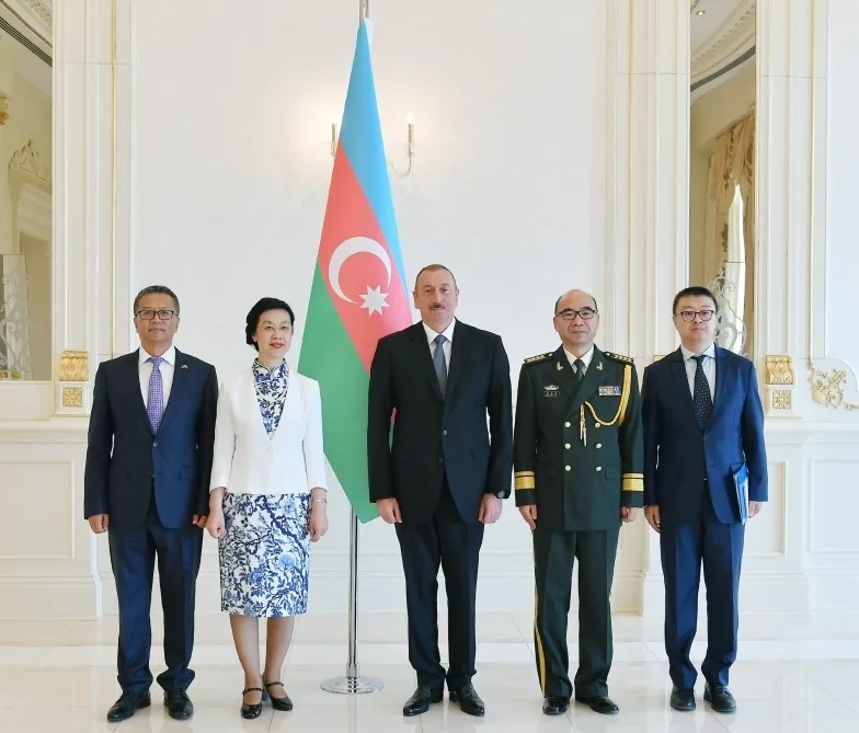 Azərbaycan Prezidenti Çinin yeni səfirini qəbul etdi - FOTO- YENİLƏNDİ