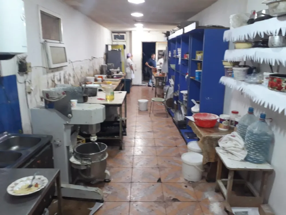Bakıda antisanitar şirniyyat sexi - BAĞLANDI