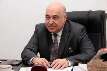 Çingiz Abdullayev: "Görünür saçımla birgə yaşımı da itirmişəm” - VİDEO