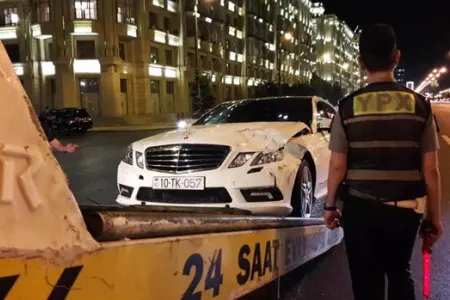 Nərimanovda zəncirvari qəza - Avtomobillər bir-birinə çırpıldı