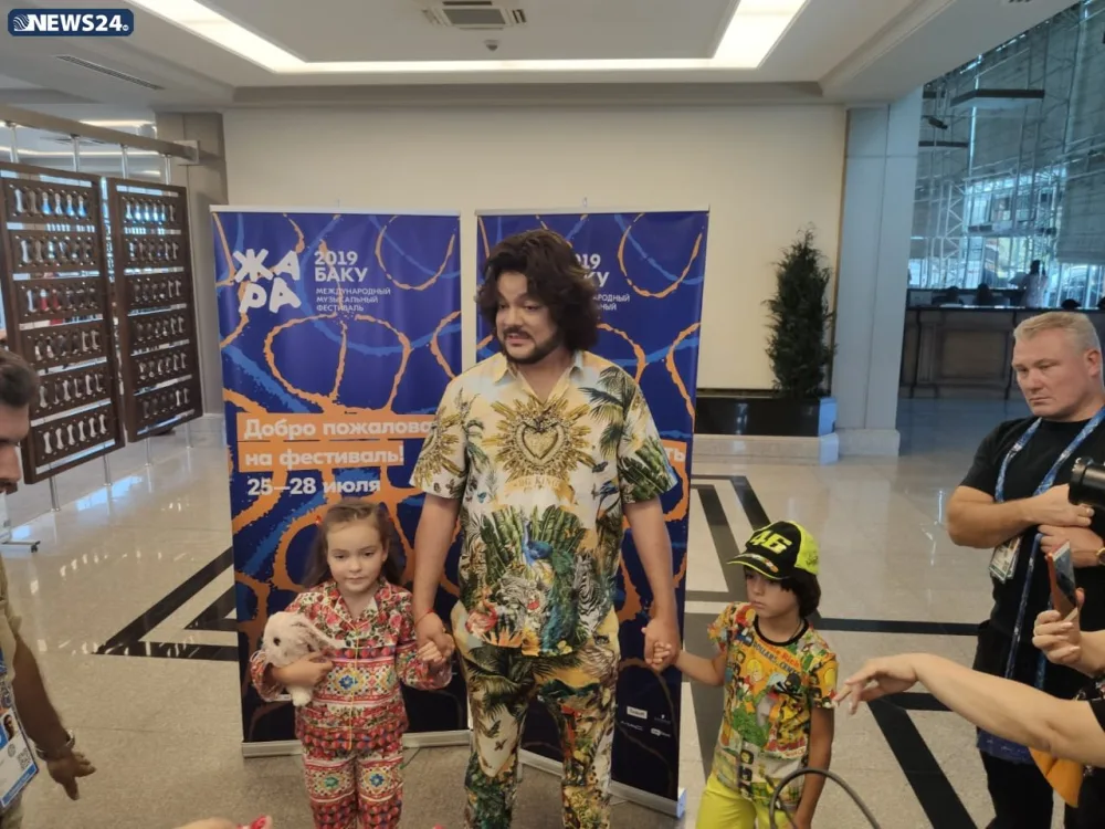 " Övladlarım səbrsizliklə gözləyir ki..." - Filipp Kirkorov - FOTO - YENİLƏNİB
