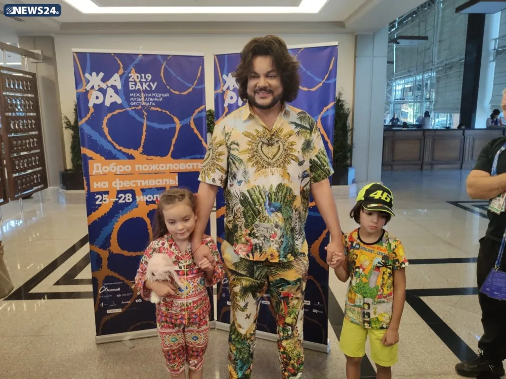 " Övladlarım səbrsizliklə gözləyir ki..." - Filipp Kirkorov - FOTO - YENİLƏNİB