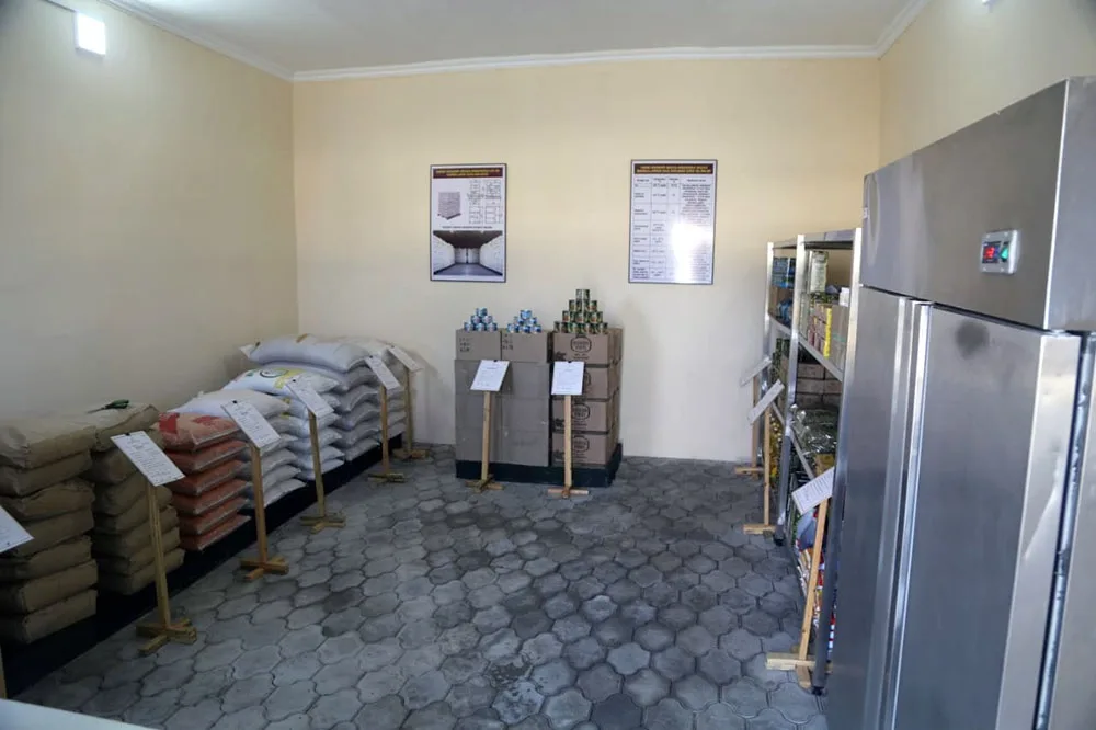 Zakir Həsənov cəbhədə: Aprel şəhidinin ailəsi ilə görüşdü - FOTO - VİDEO