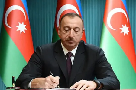Azərbaycan Respublikası Prezidentinin - Sərəncamı