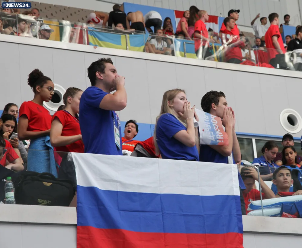 Üzgüçülük yarışlarının növbəti qalibləri müəyyənləşib - FOTOLAR