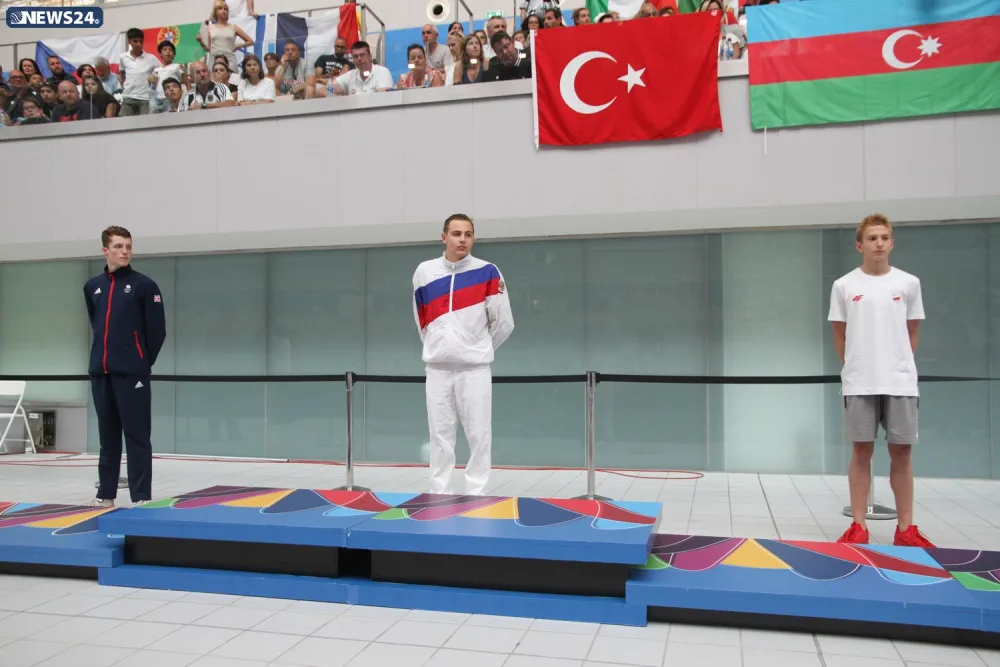 Üzgüçülük yarışlarının növbəti qalibləri müəyyənləşib - FOTOLAR