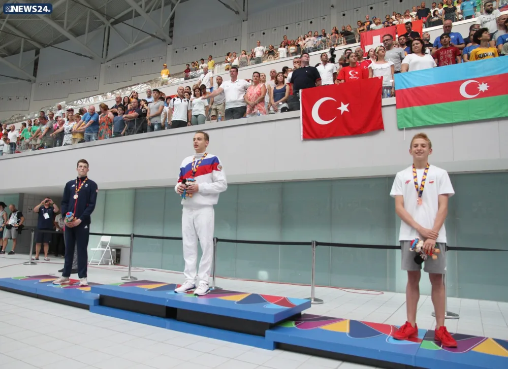 Üzgüçülük yarışlarının növbəti qalibləri müəyyənləşib - FOTOLAR