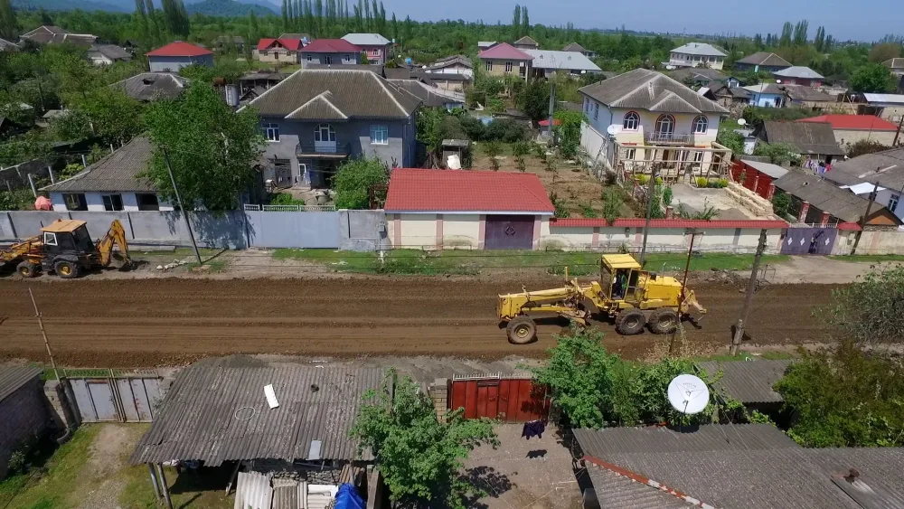 Lənkəranda 10 min nəfərin istifadə etdiyi yolun yenidən qurulması - YEKUNLAŞIR - FOTO