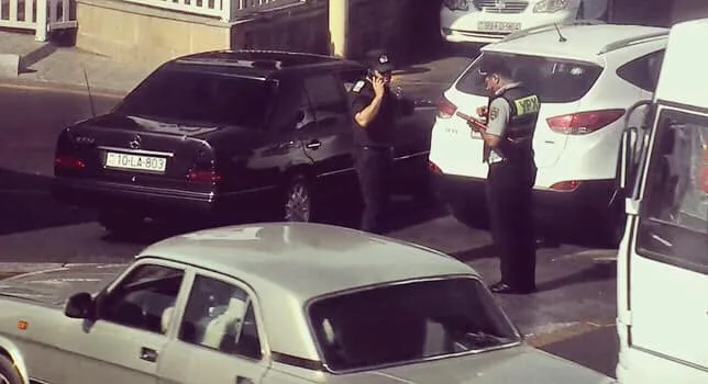 Bakıda qəza avtomobillərin sıxlığına səbəb oldu - FOTO