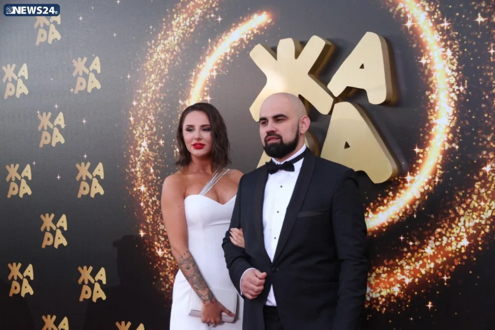 "Jara" nın qırmızı xalısında dəb yarışı - İkinci gün nə ilə yadda qaldı -FOTOLAR