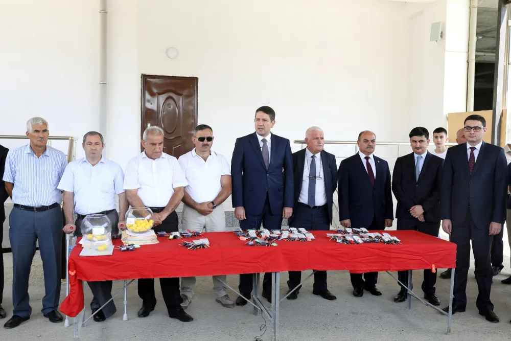 Şəhid ailələri və Qarabağ əlillərinə - 50 mənzil verildi