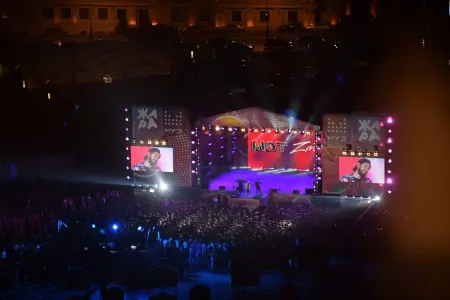 Heydər Əliyev Mərkəzinin parkında “MUZ-TV diskoteka” - FOTOLAR