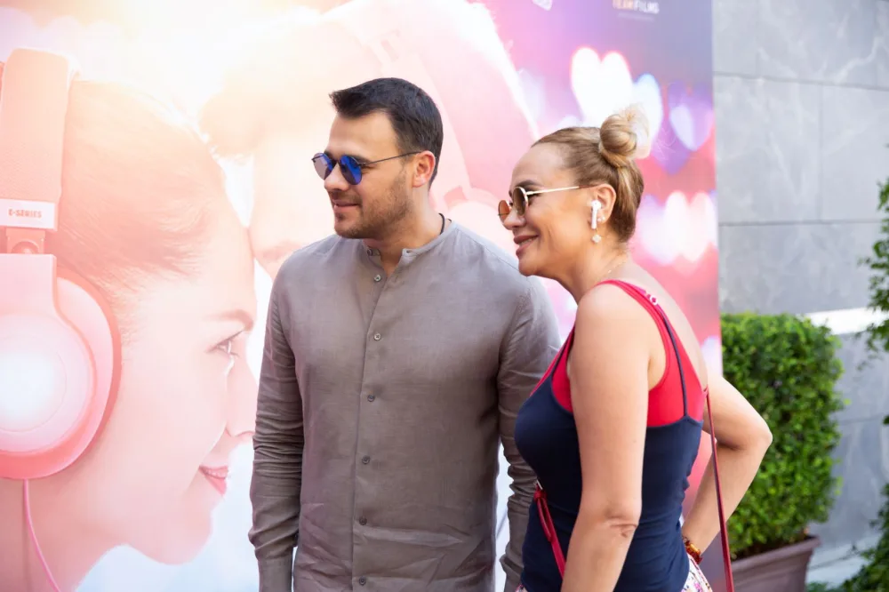 Ən ulduzlu komediya filminin nümayişi keçirildi - FOTOLAR