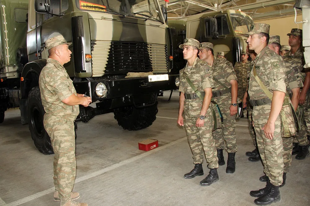 Gənc zabitlər Azərbaycan Ordusunda xidmətə başladı - FOTOLAR