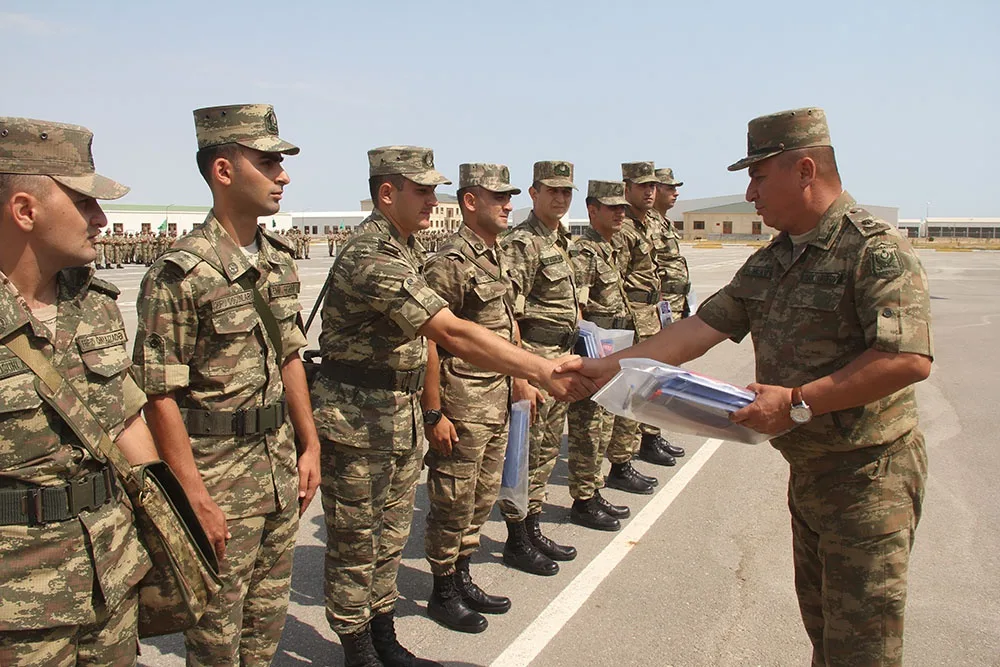 Gənc zabitlər Azərbaycan Ordusunda xidmətə başladı - FOTOLAR