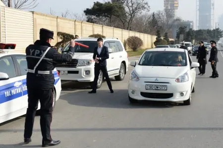 Yol polisi sürücülərin bu 40 manatlıq cərimələrini bağışladı - – ŞAD XƏBƏR